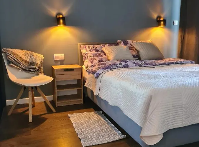 Venice Apartment, Self Check-in 24h, Free Parking * Poznaň